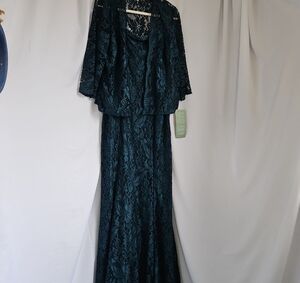 Elegant Women's Lace Maxi Dress in Teal